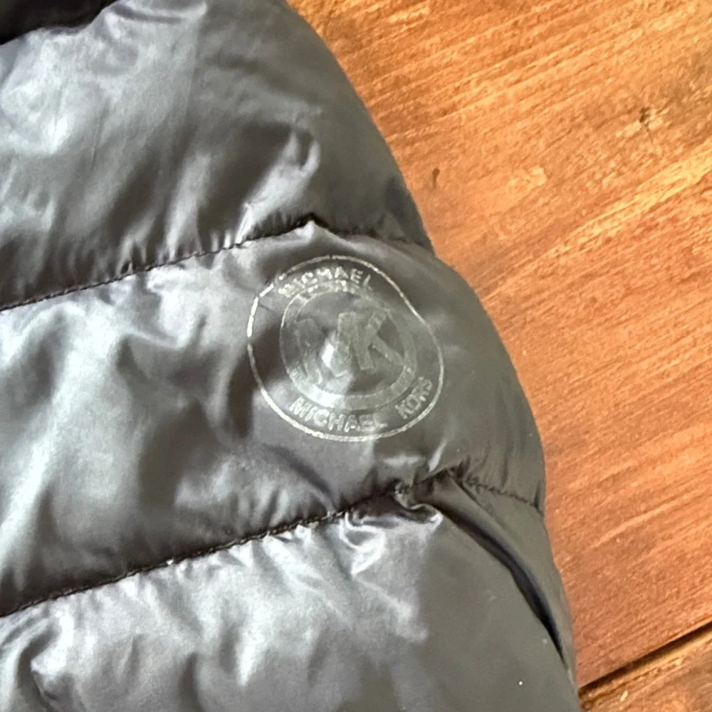 Women's Black Michael Kors Packable Down Quilted Jacket Size Small